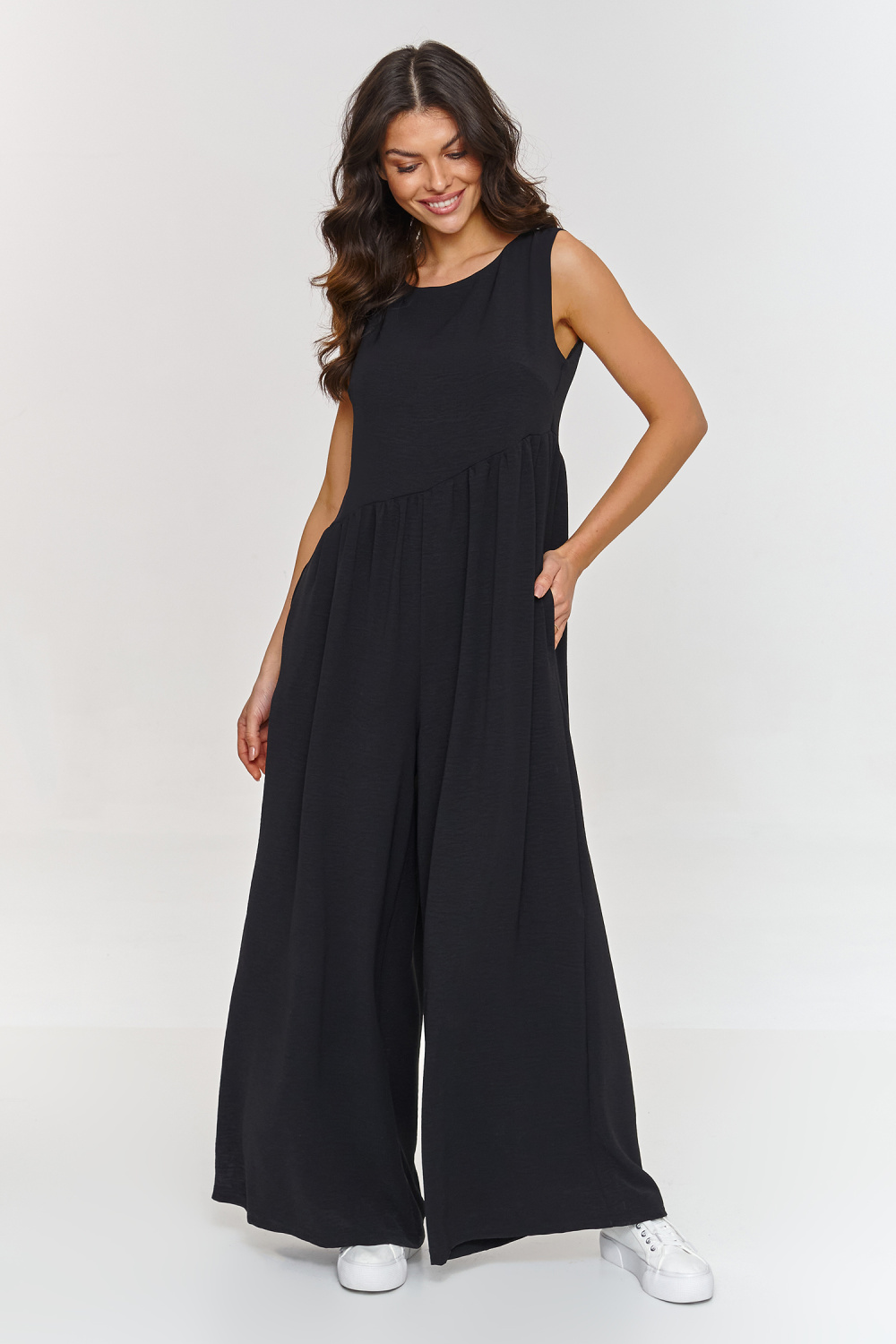 1073729 Suit model 211552 Makadamia