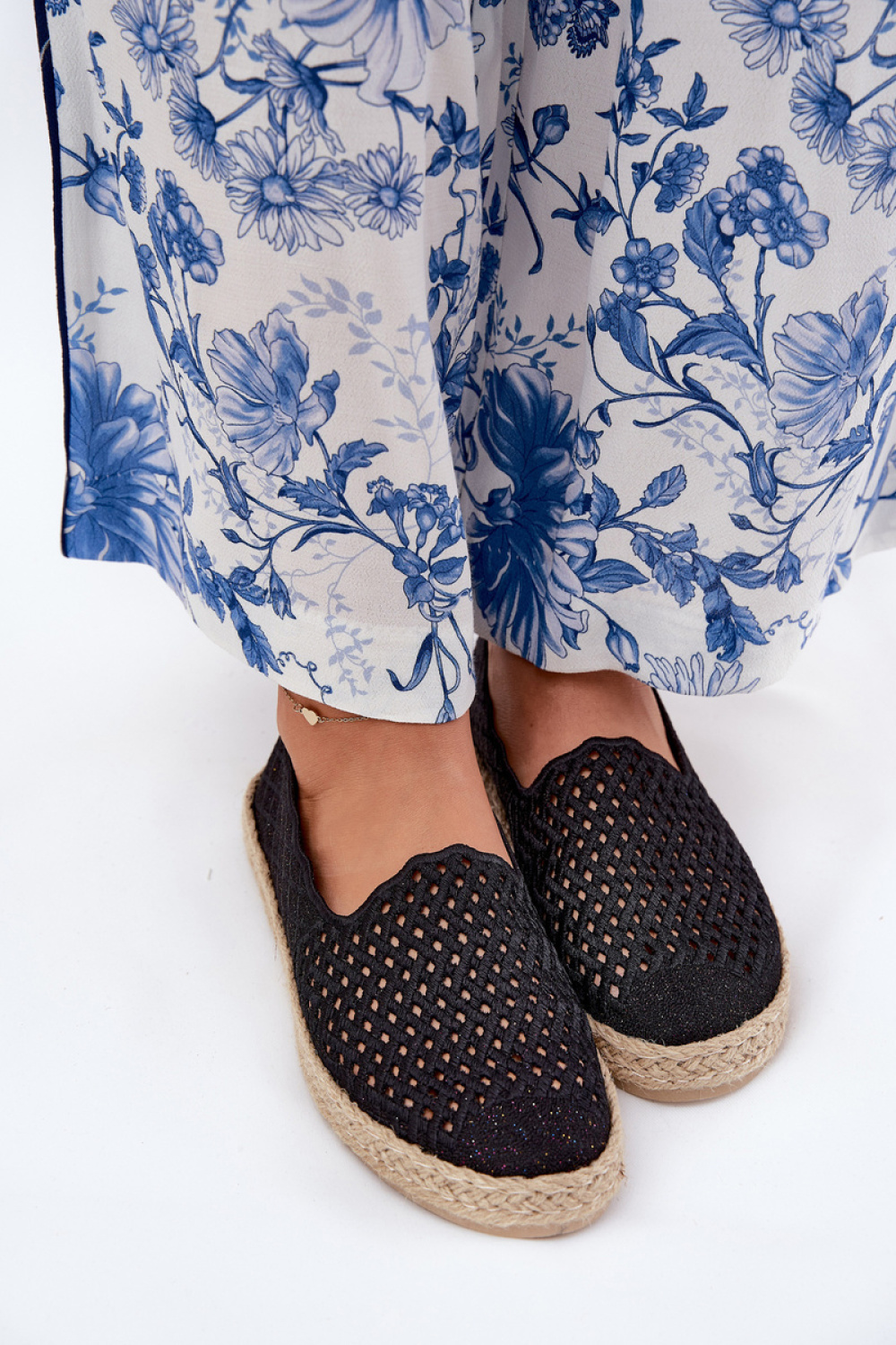1074615 Espadrille model 211852 Step in style