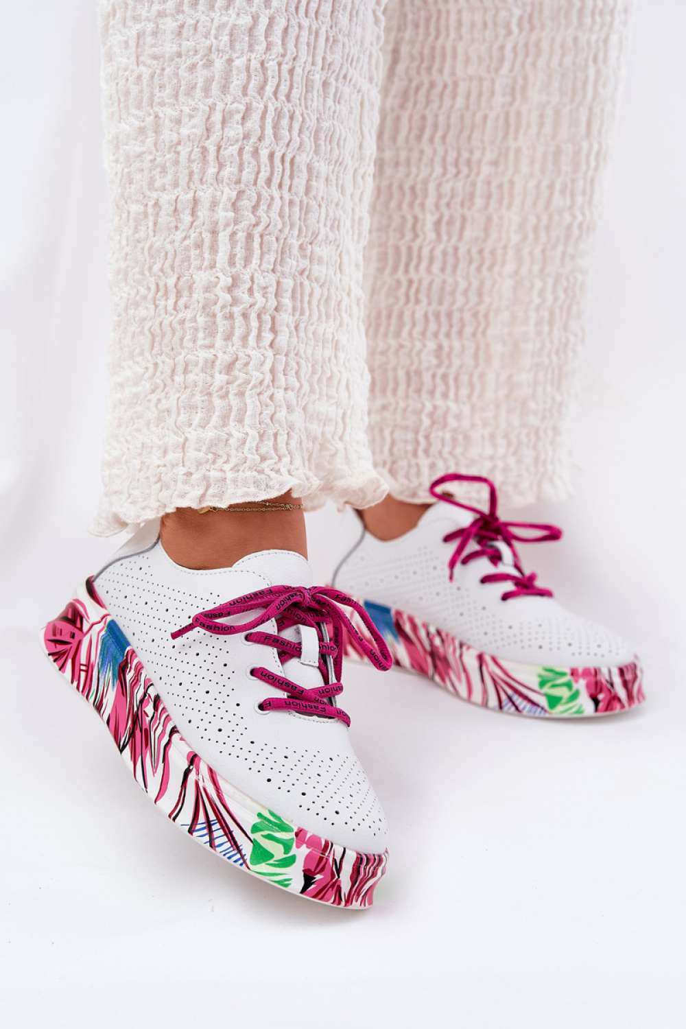 1075406 Sport Shoes model 212138 Step in style