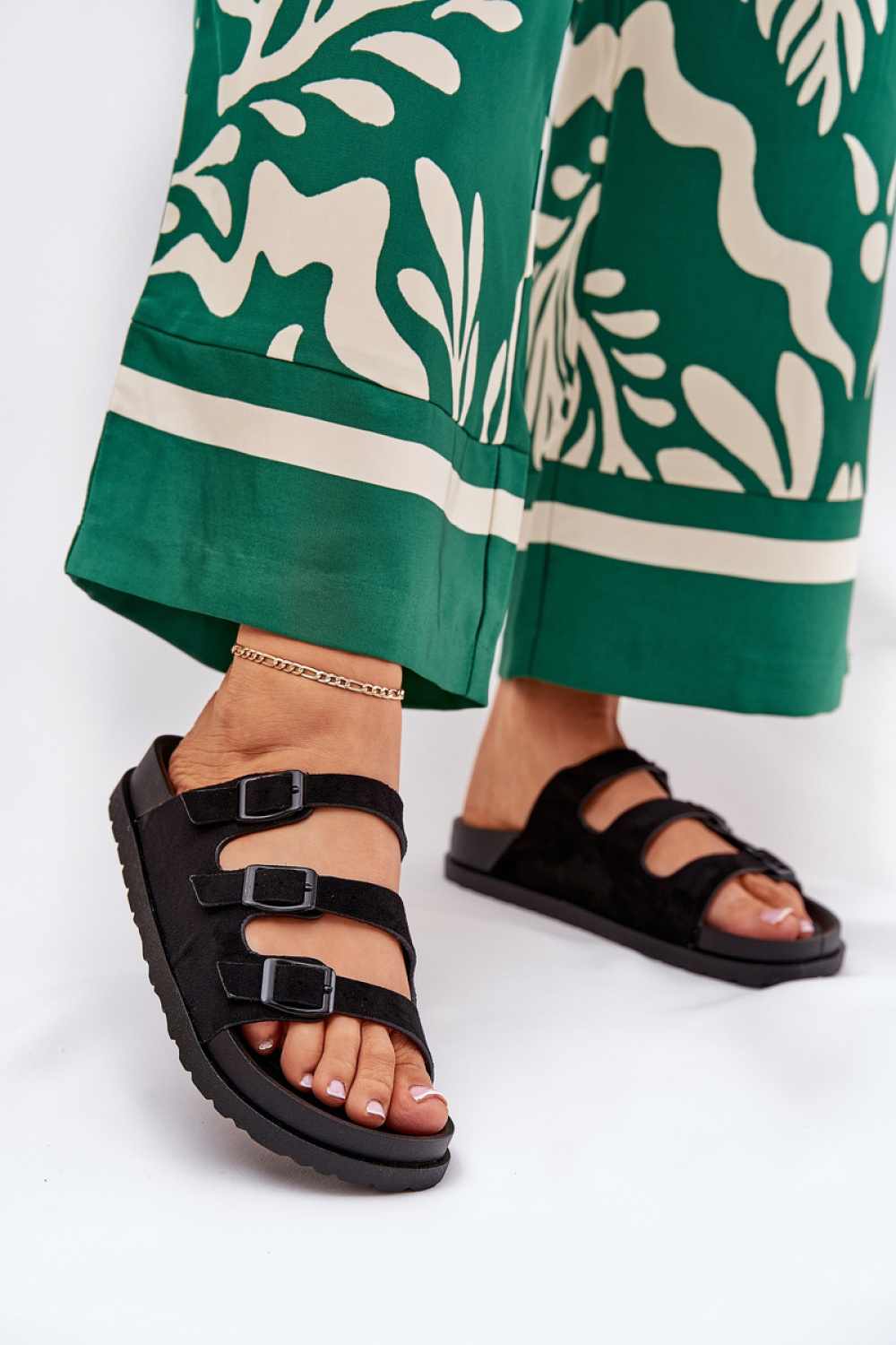 1075439 Flip-flops model 212149 Step in style