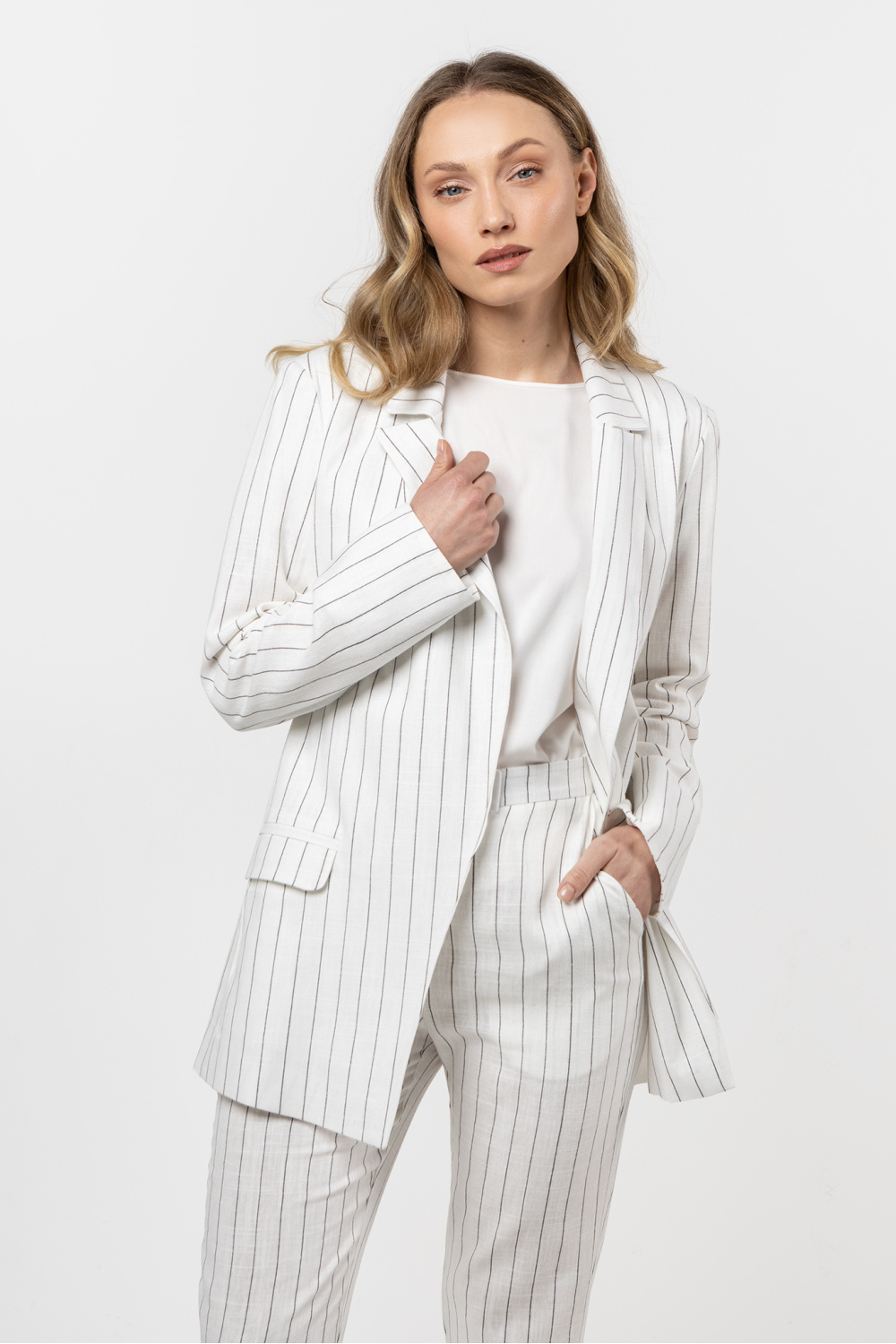 1075514 Jacket model 212177 awama