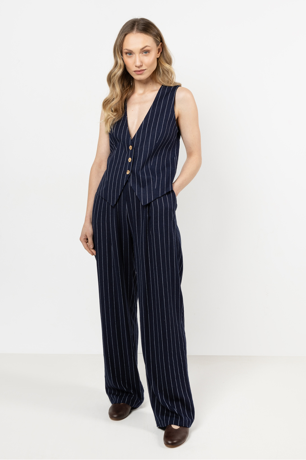 1075545 Women trousers model 212186 awama