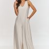 1076173 Suit model 212406 Makadamia