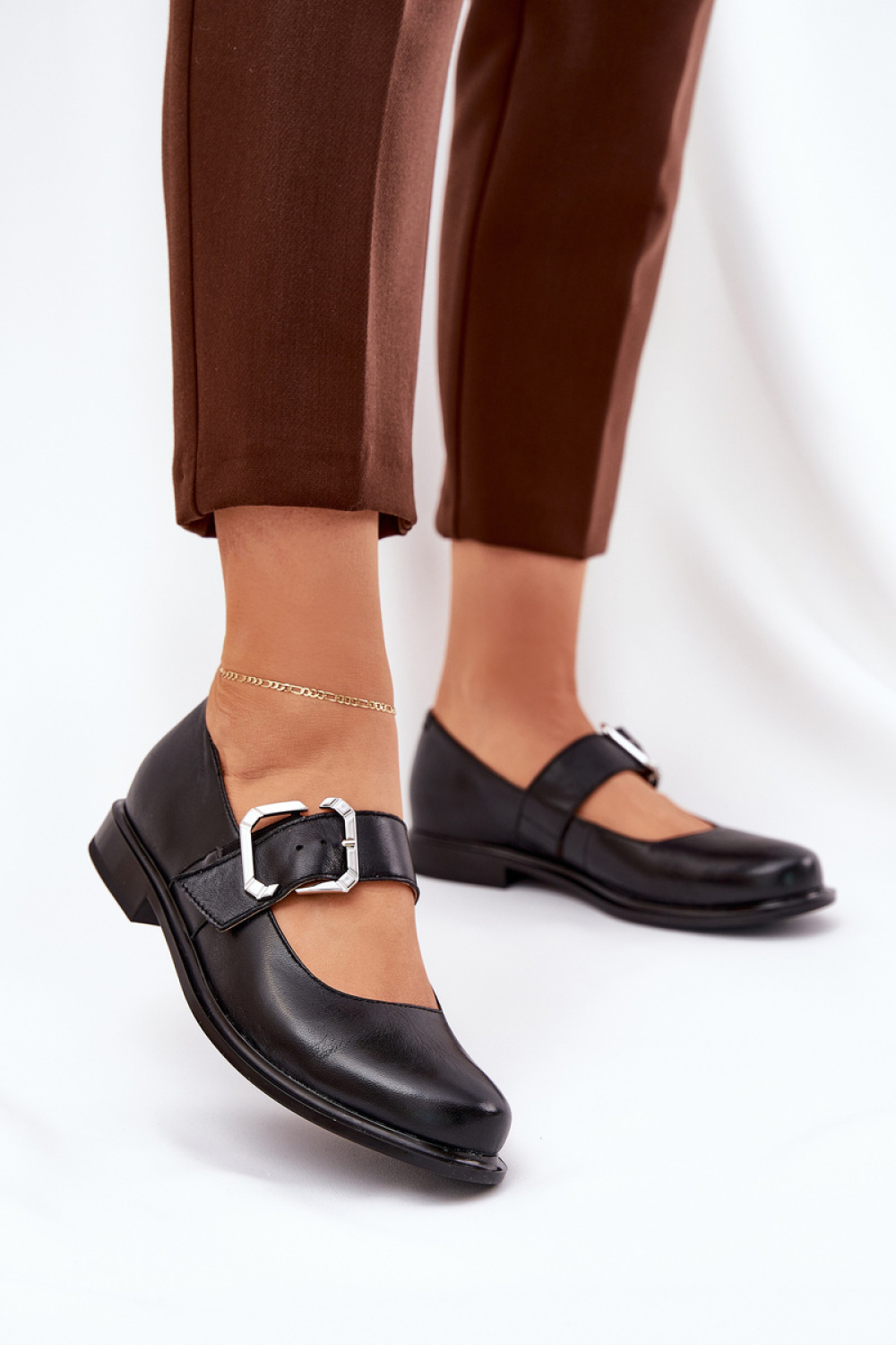 1076667 Half shoes model 212573 Step in style