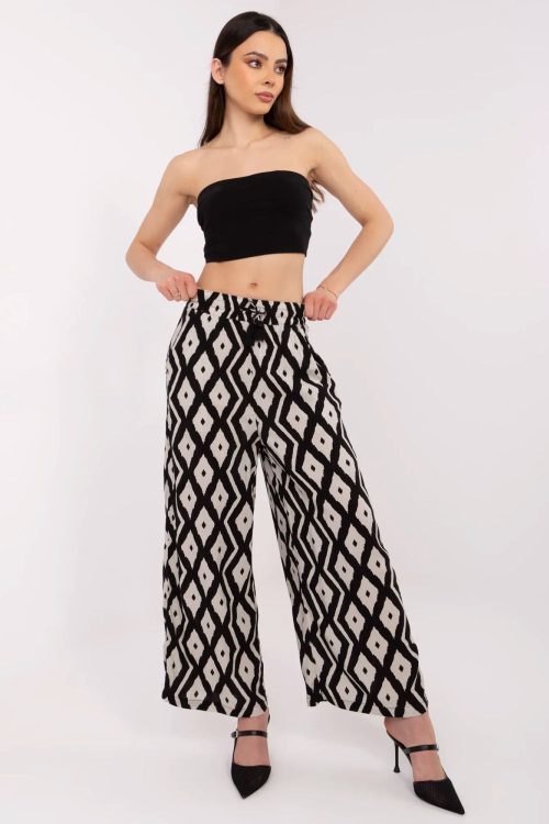 1076929 Women trousers model 212664 Sublevel