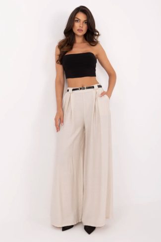 1077993 Women trousers model 213060 Italy Moda