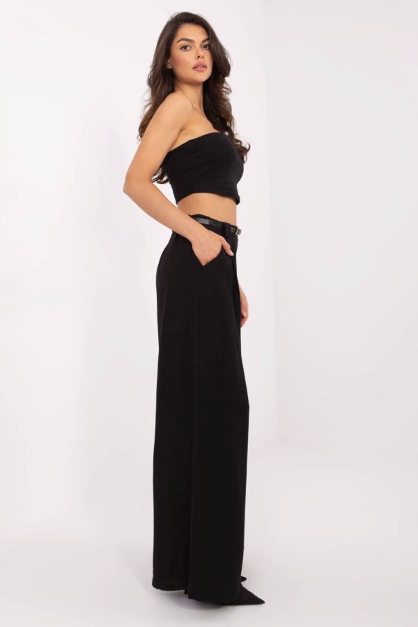 Women trousers model 213063 Italy Moda