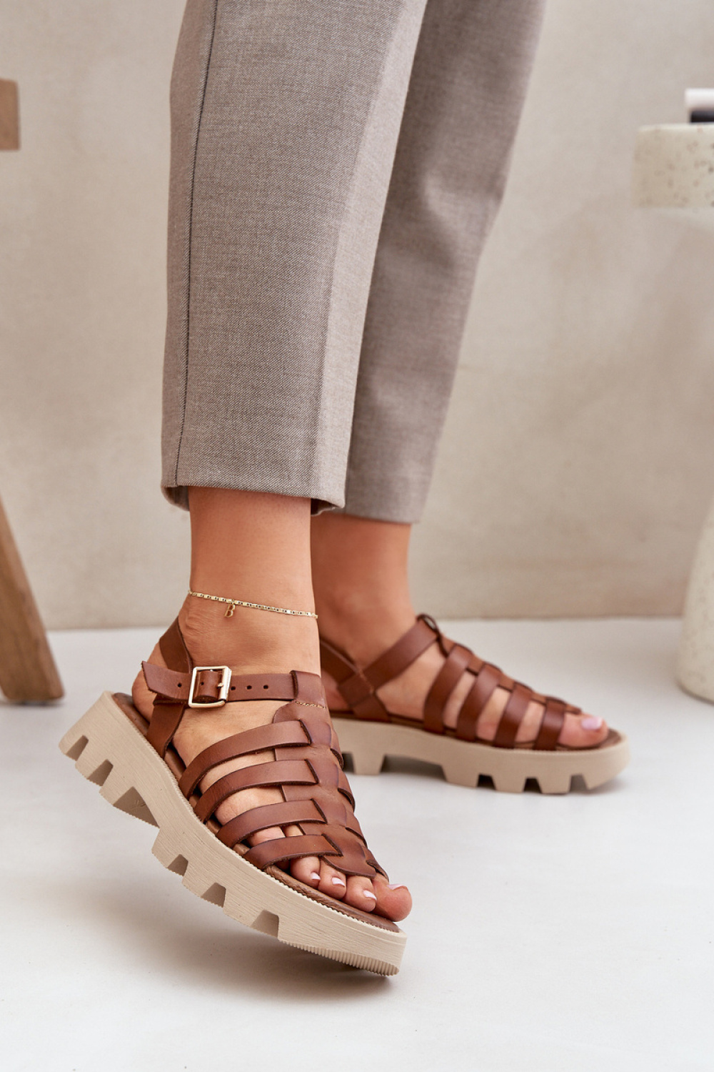 1079237 Sandals model 213472 Step in style