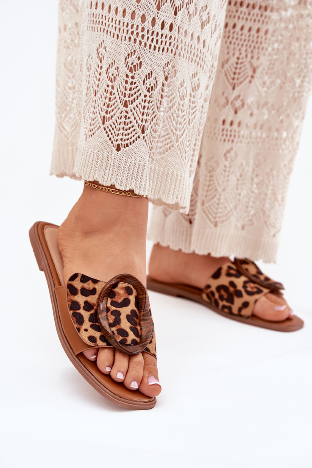 1081319 Flip-flops model 214134 Step in style