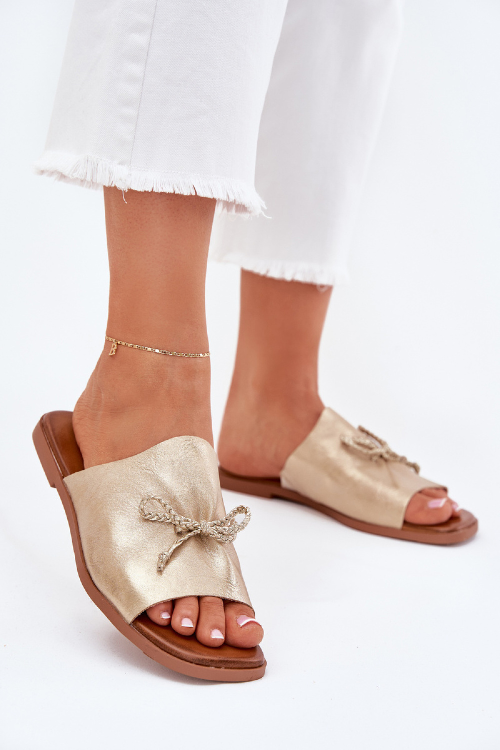 1082161 Flip-flops model 214380 Step in style