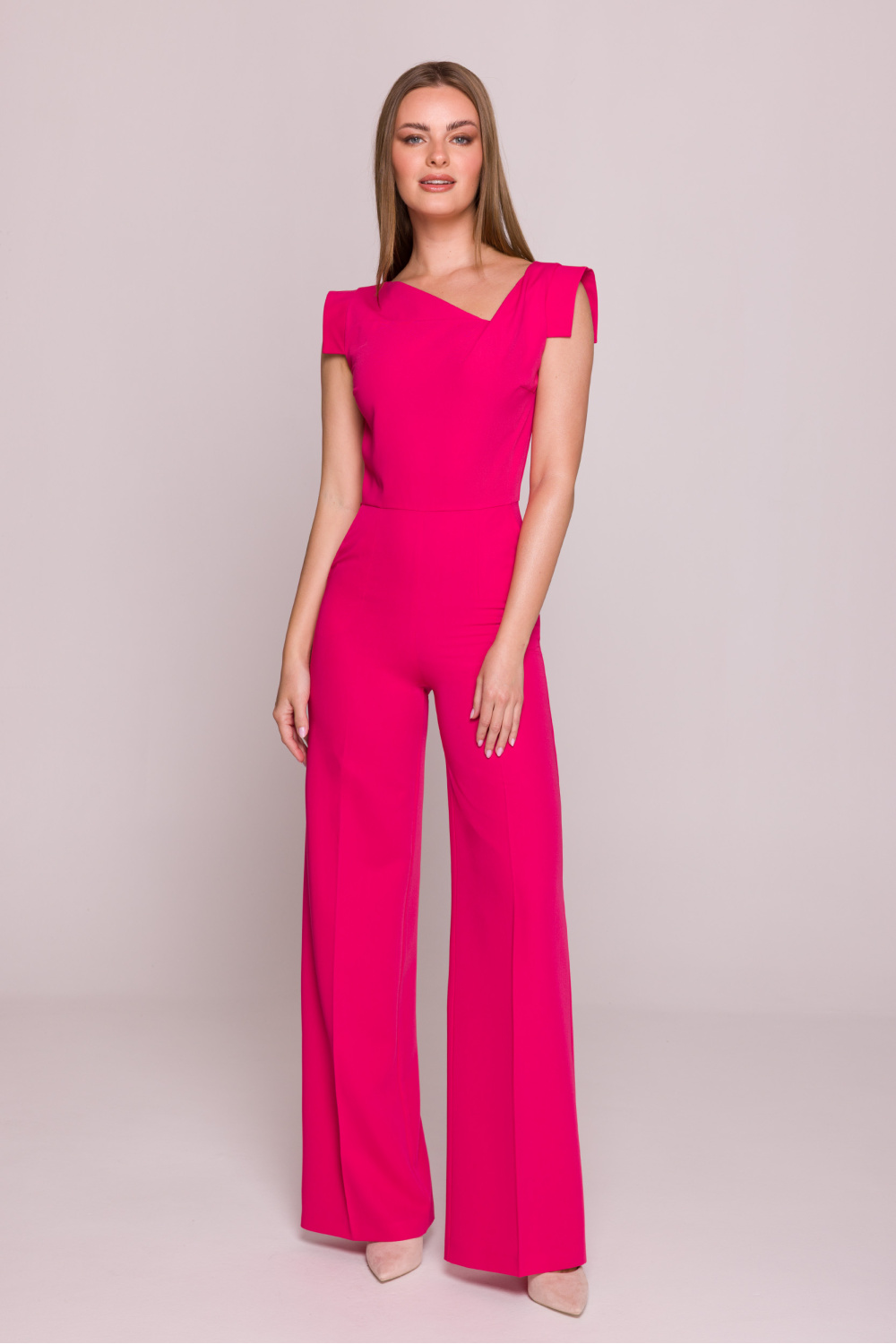 1083090 Suit model 214671 Stylove