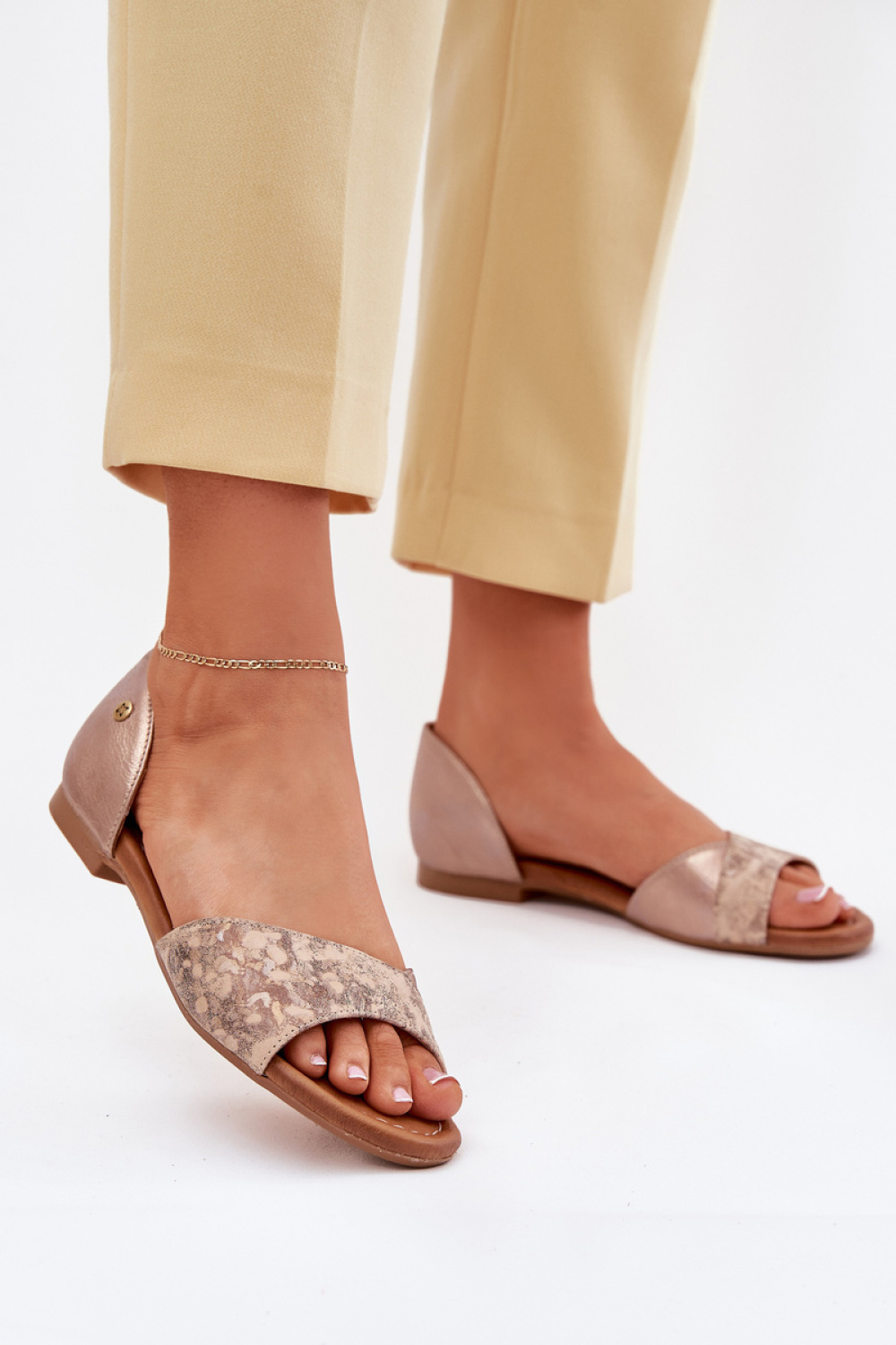 1083158 Sandals model 214697 Step in style