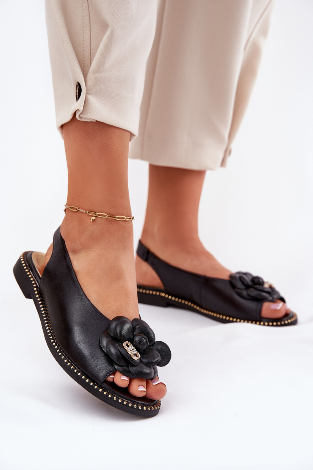 1083179 Sandals model 214704 Step in style