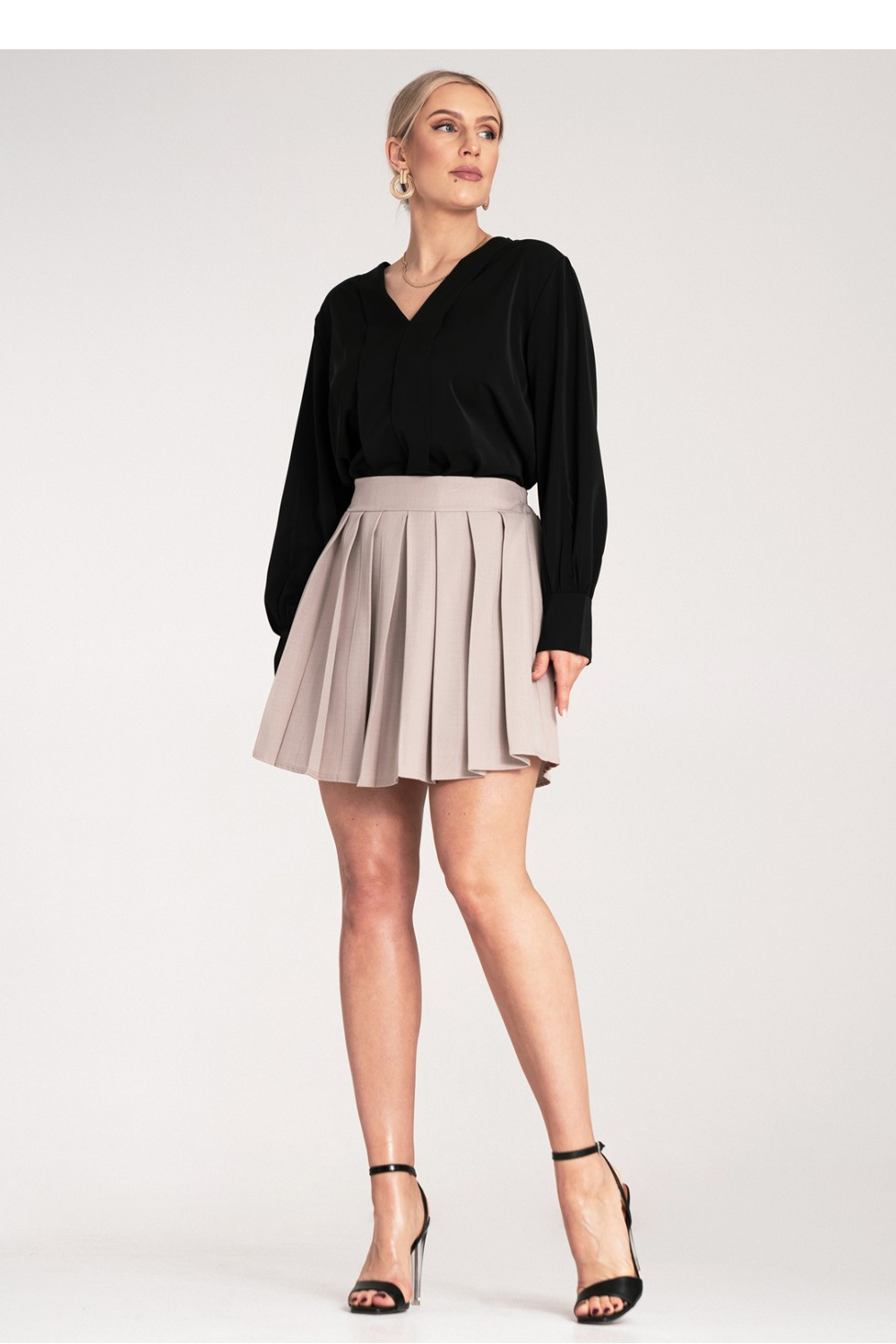 1083672 Short skirt model 214842 Figl