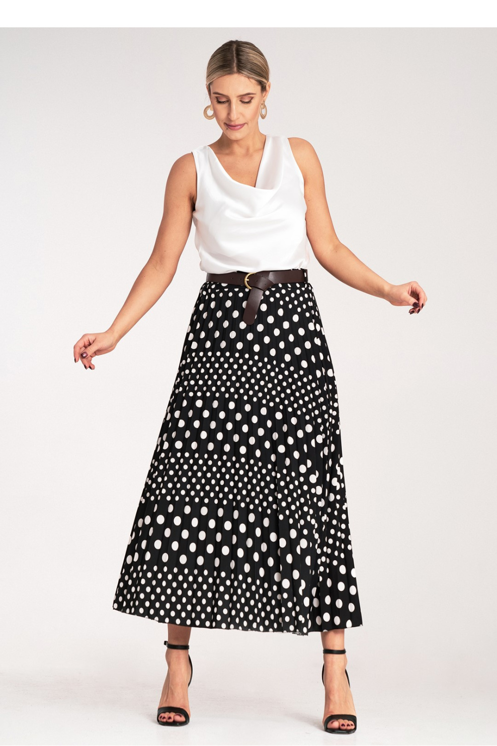 1083704 Skirt model 214850 Figl