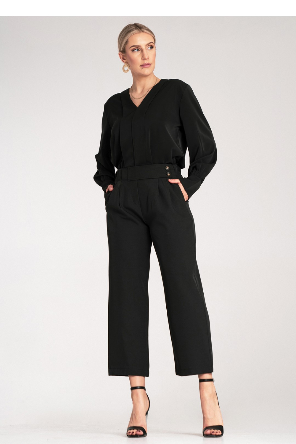 1084025 Women trousers model 214931 Figl