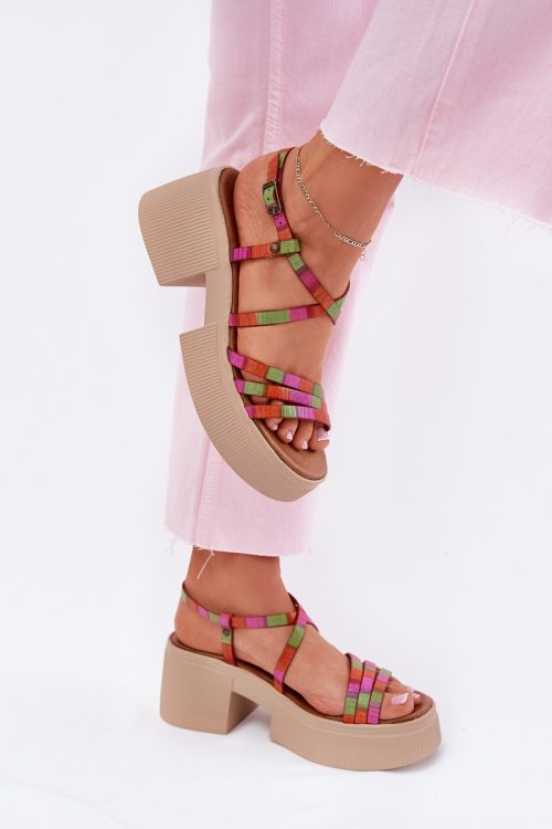 1084292 Heel sandals model 215023 Step in style