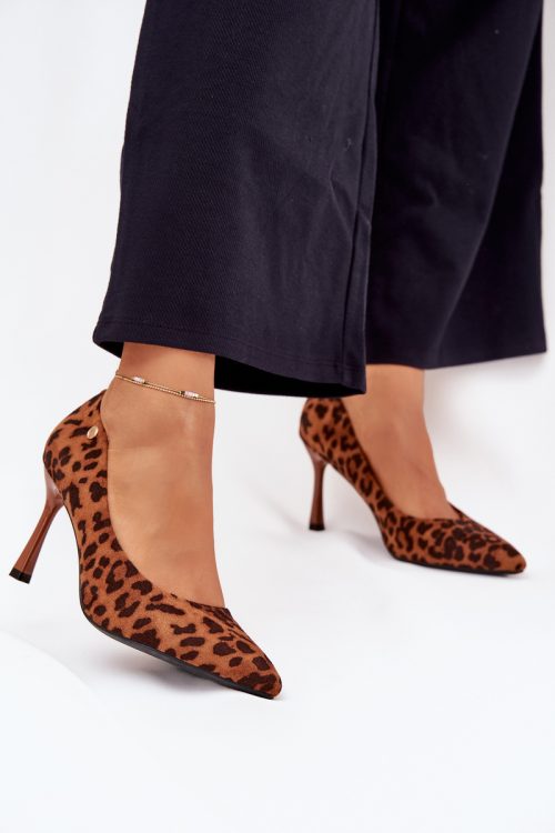 1088187 High heels model 216316 Step in style