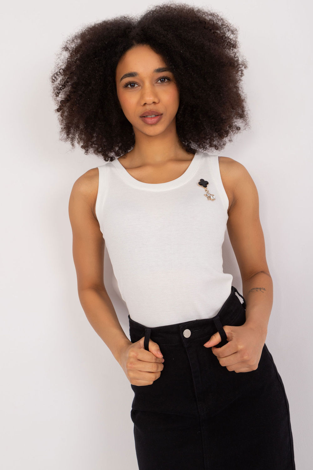 1088480 Top model 216409 Lakerta