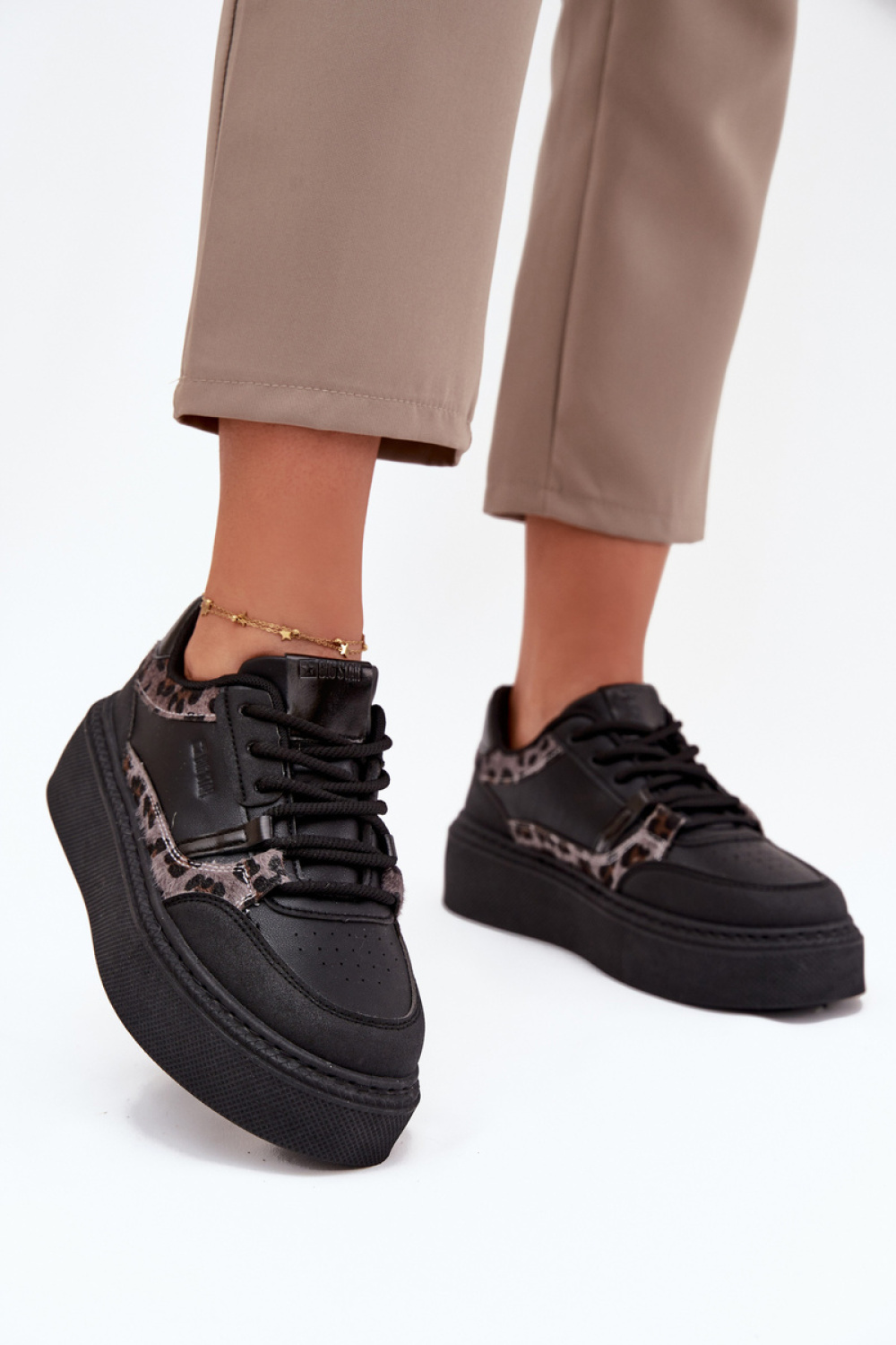 1088636 Platform sneakers model 216463 Step in style