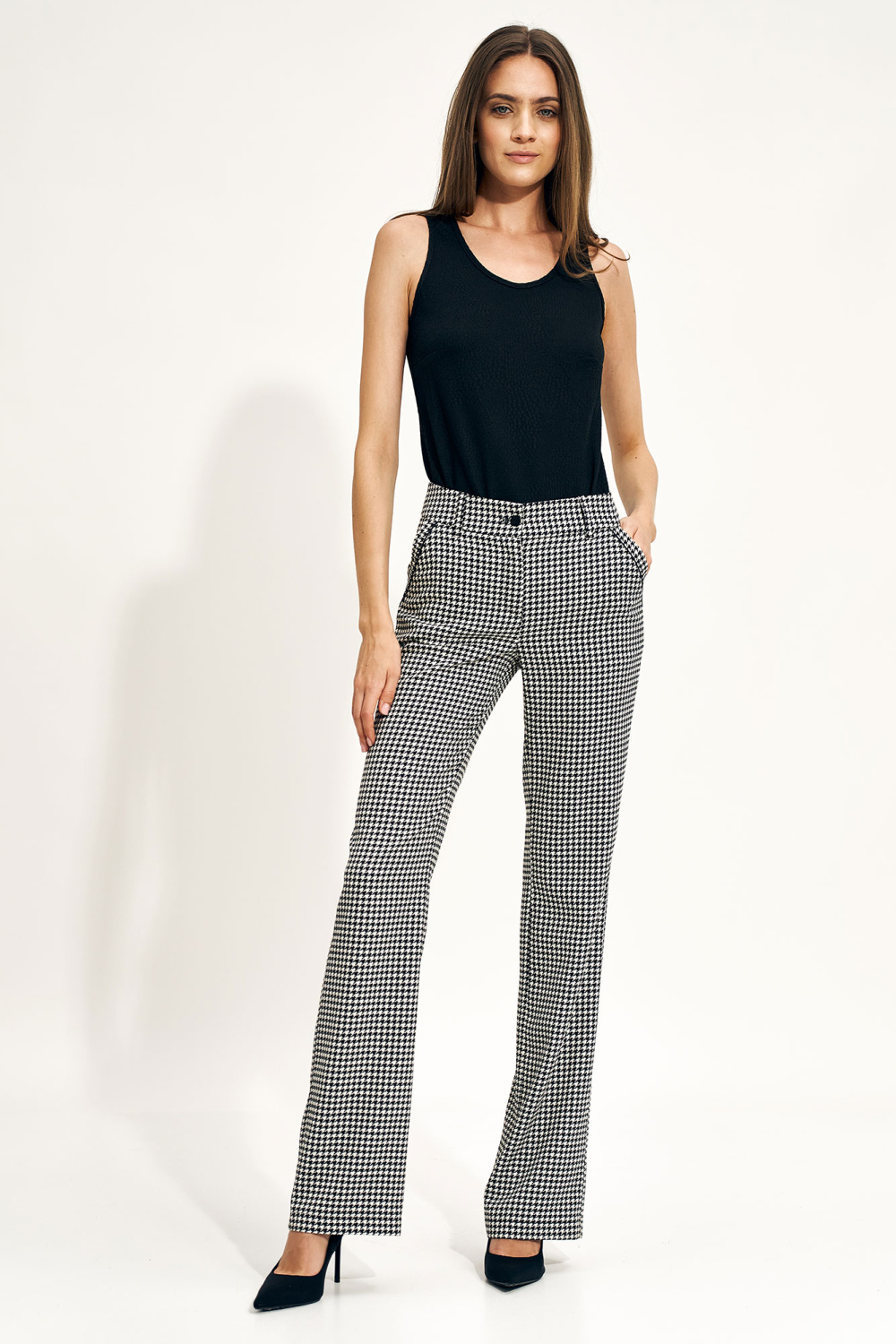 1089896 Trousers model 216891 Nife