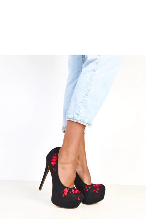 1093087 High heels model 217940 Solea