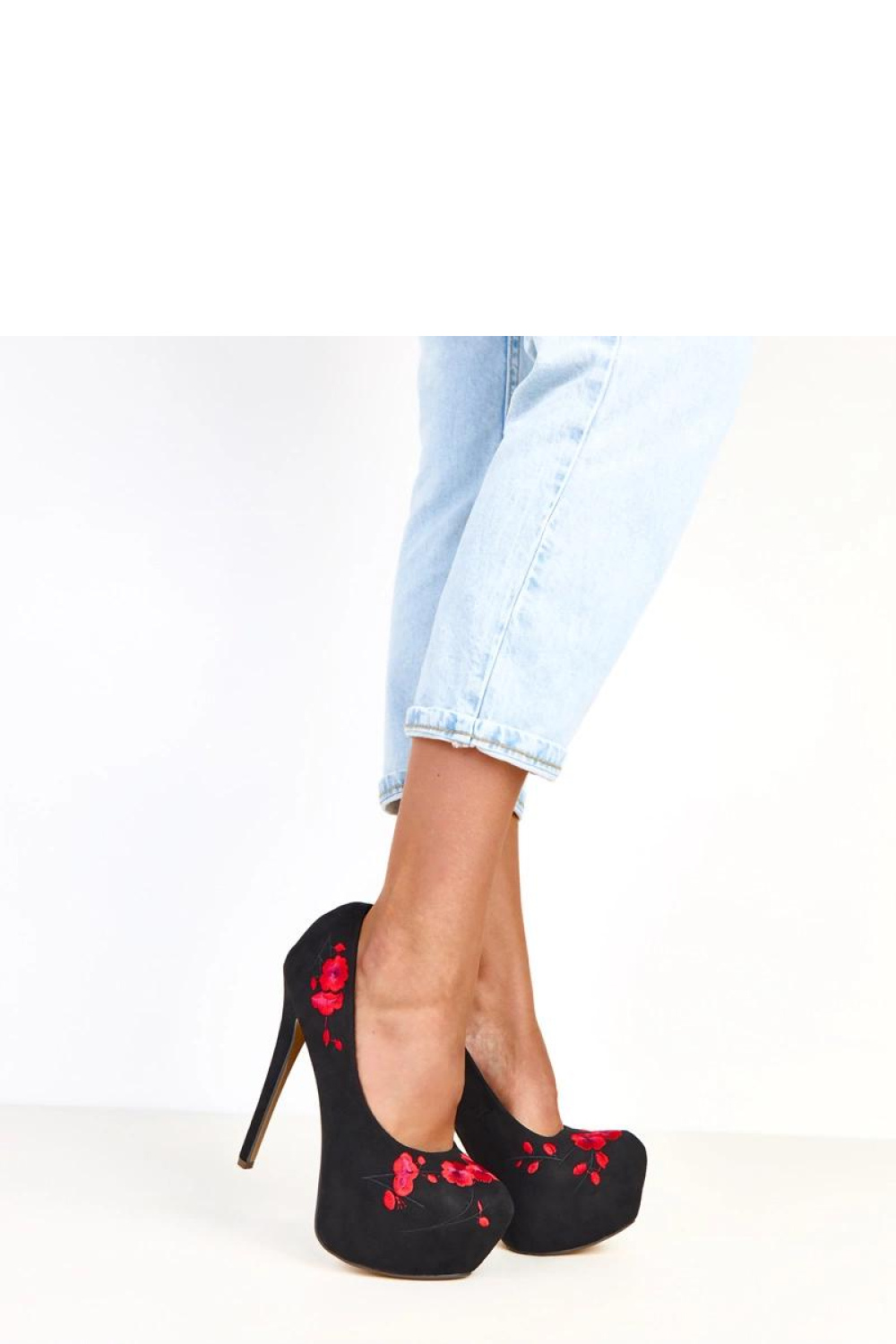 1093087 High heels model 217940 Solea