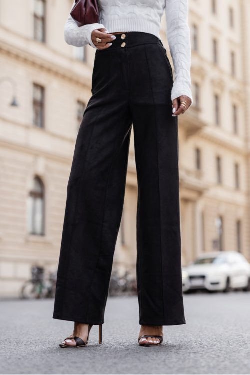 1095072 Women trousers model 218581 LaBalancia