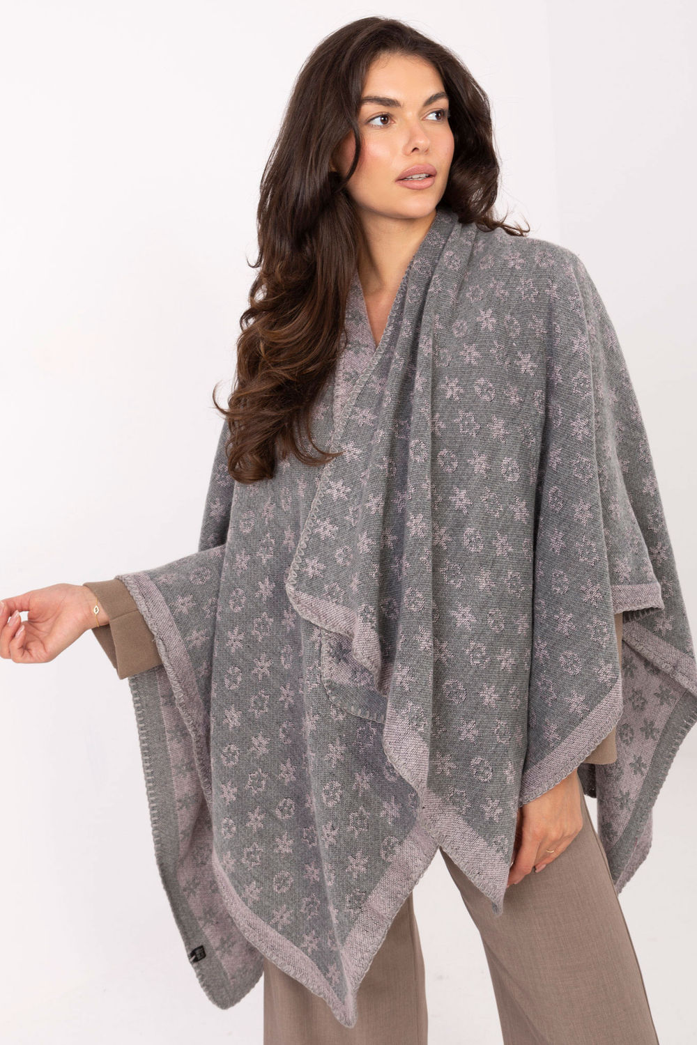 1095145 Poncho model 218601 Factory Price