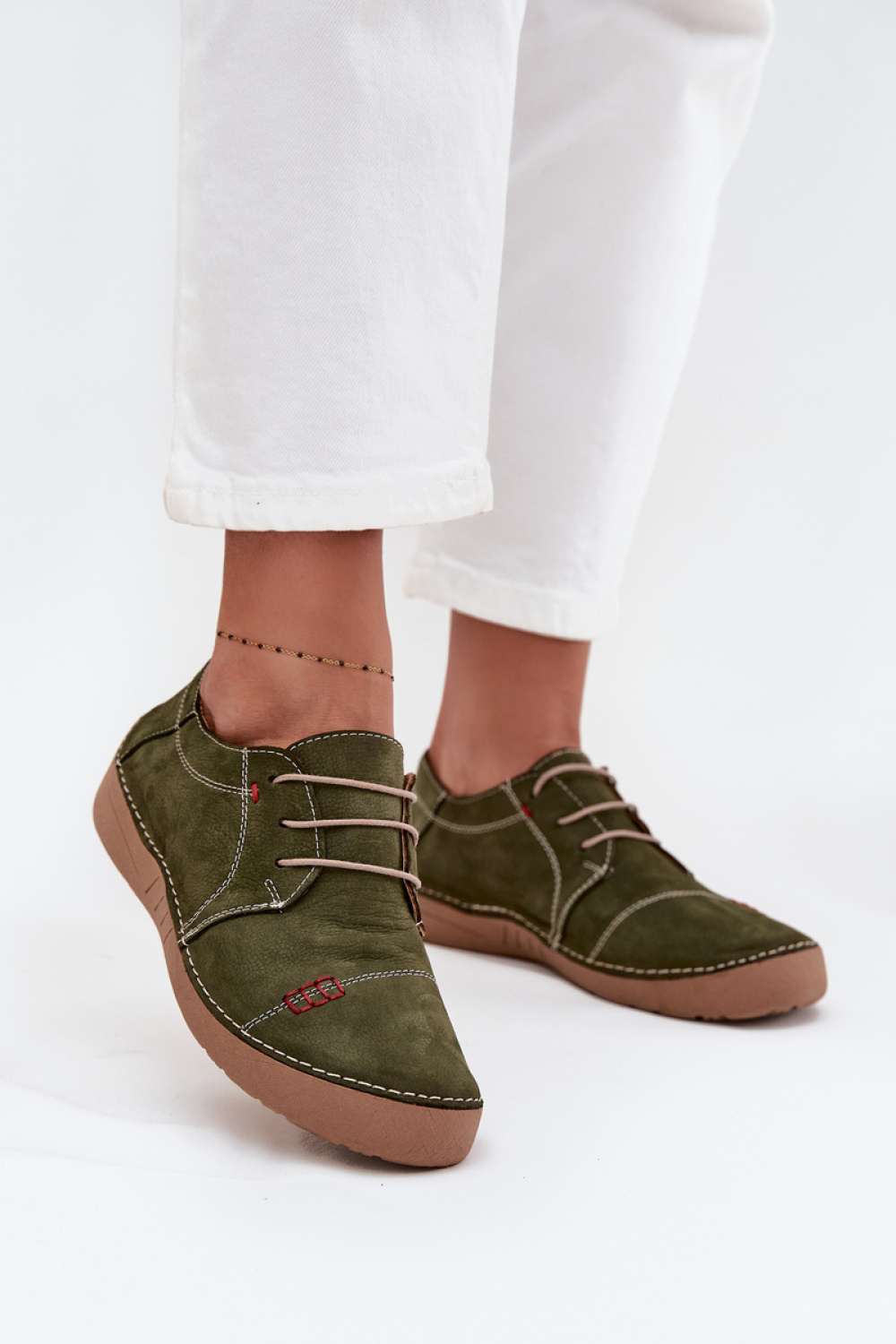 1095404 Half shoes model 218692 Step in style