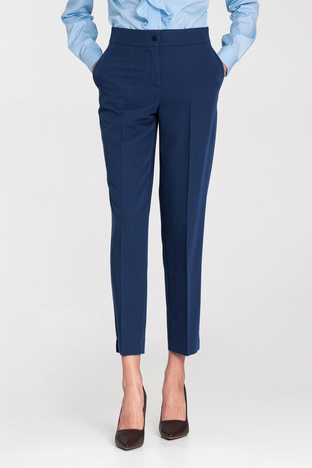 1096014 Women trousers model 218897 Nife