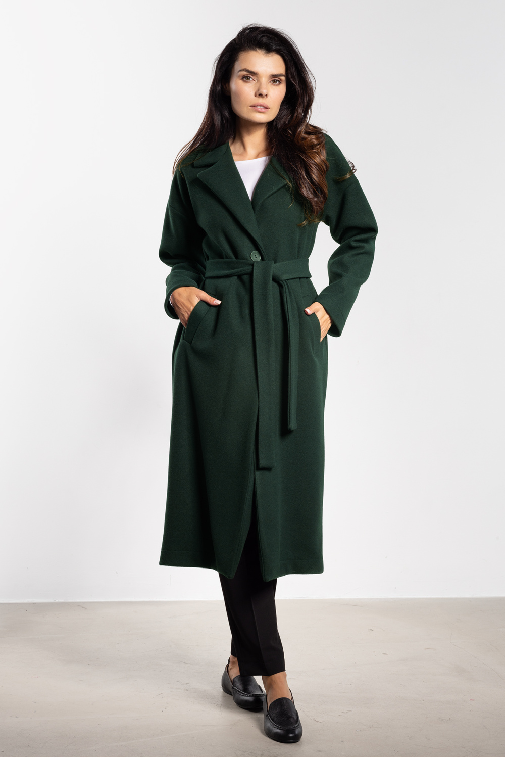 1096205 Coat model 218968 awama