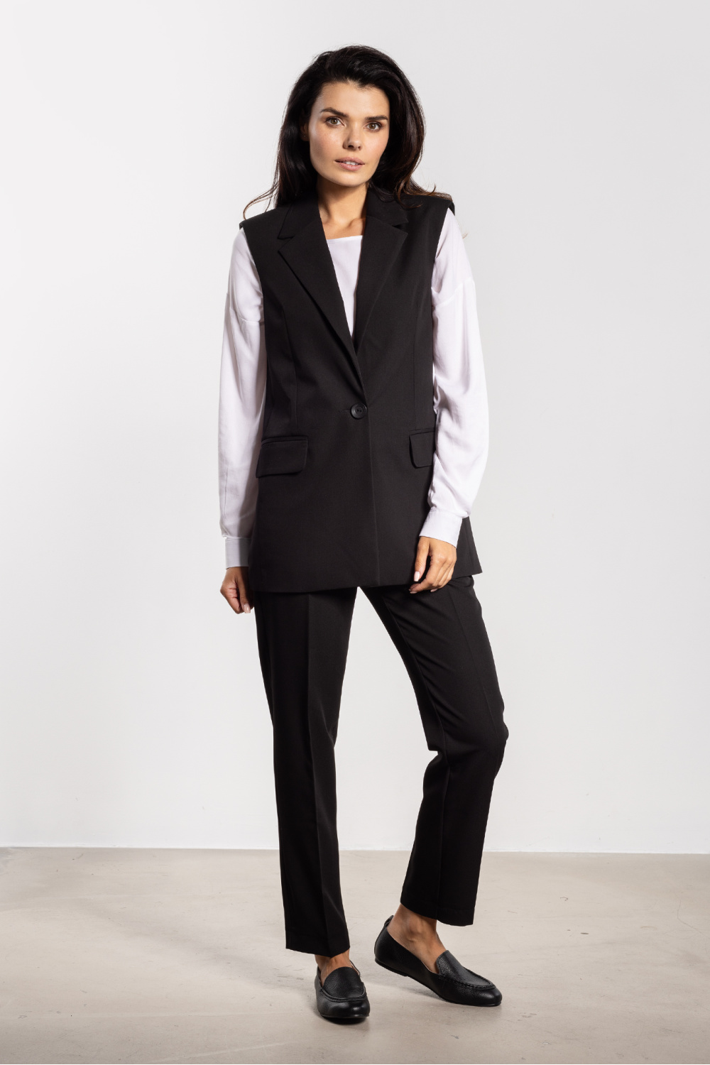 1096242 Gilet model 218981 awama