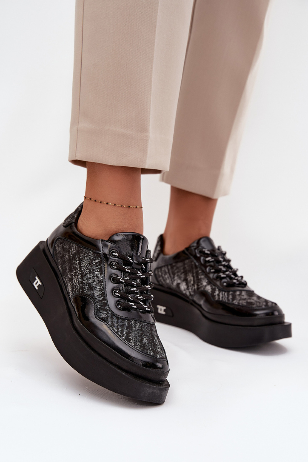 1096627 Platform shoes model 219107 Step in style