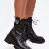Bootie model 219112 Step in style