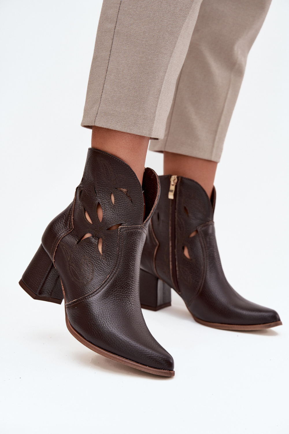 1096689 Heel boots model 219130 Step in style