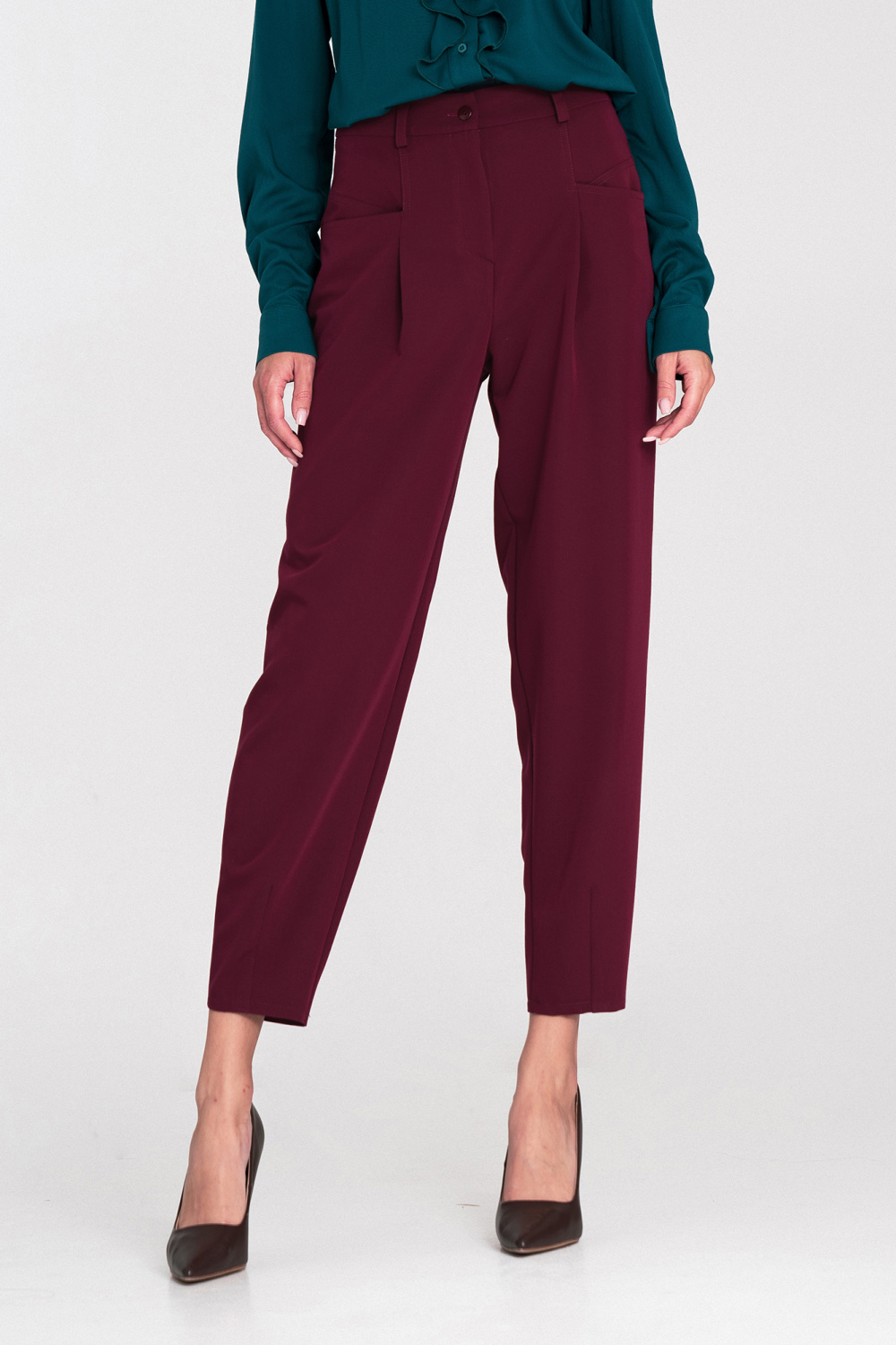 1098715 Women trousers model 219765 Nife