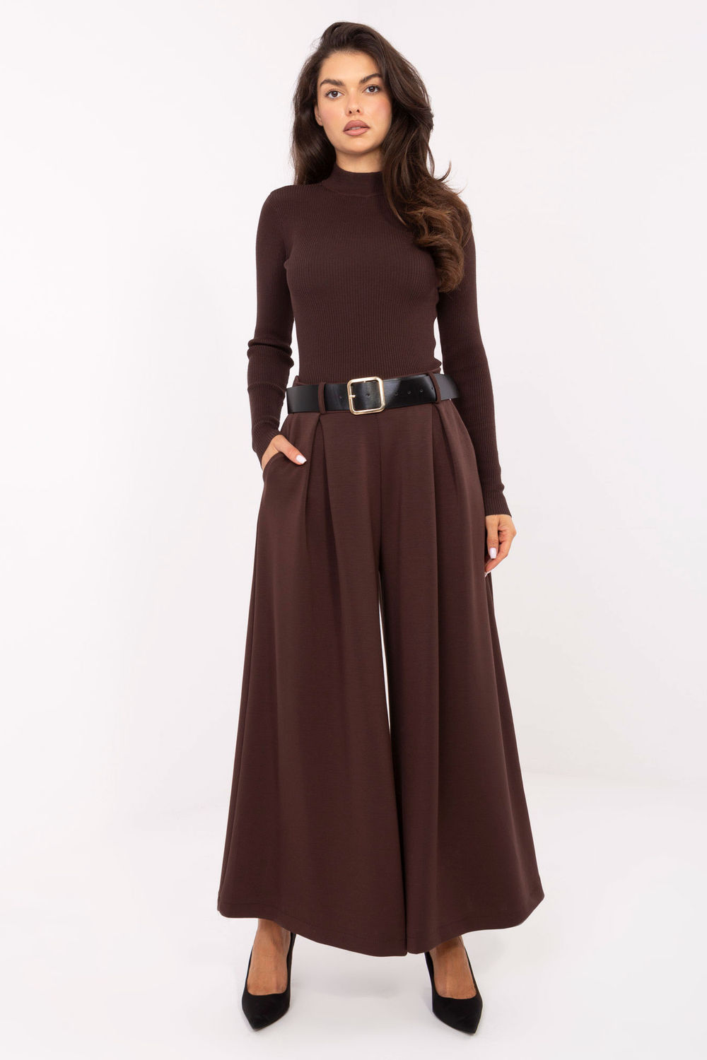 1099571 Women trousers model 220027 Italy Moda