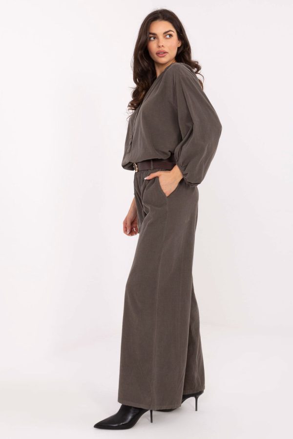 corduroy trousers model 220286 Italy Moda
