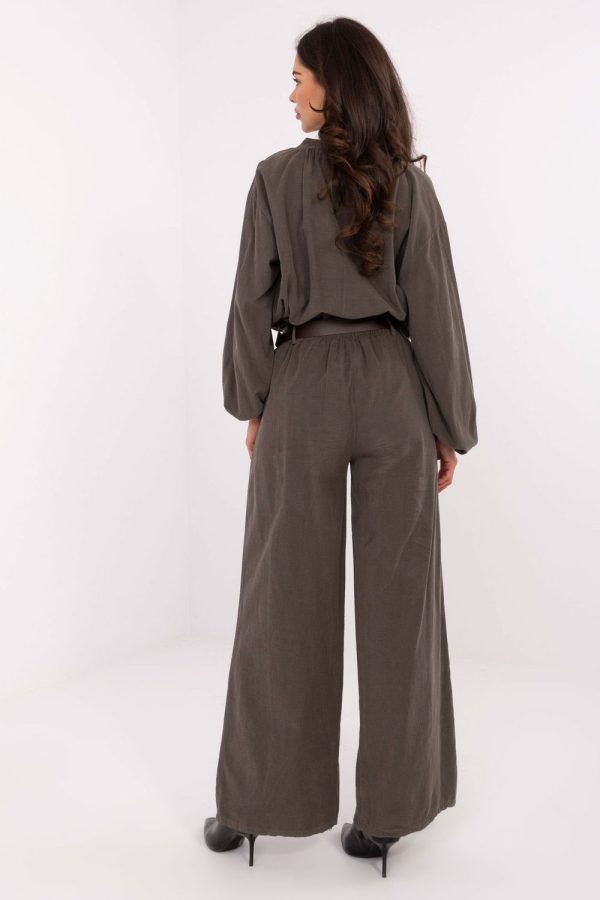 corduroy trousers model 220286 Italy Moda