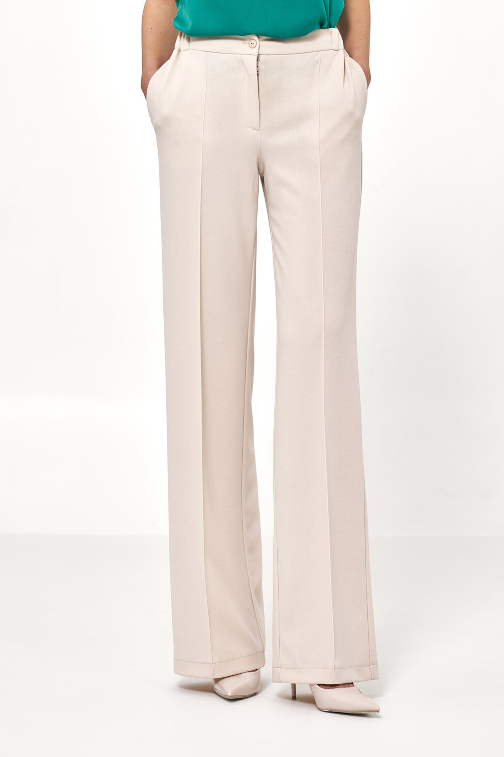 1103239 Women trousers model 221222 Nife