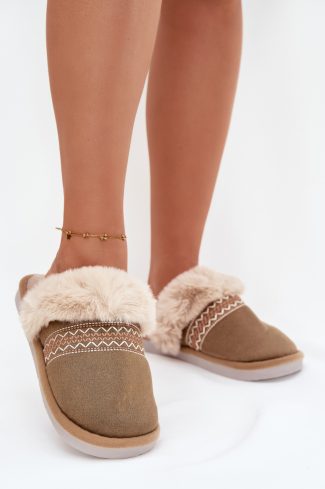 1104137 Slippers model 221486 Step in style