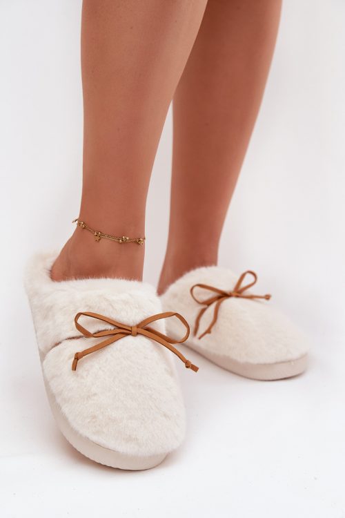1104206 Slippers model 221509 Step in style