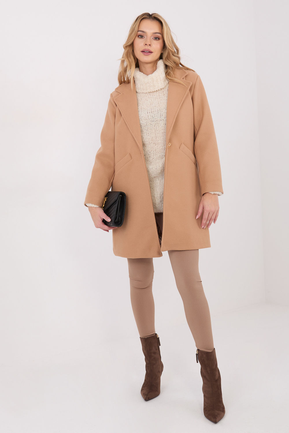1106313 Coat model 222164 Italy Moda