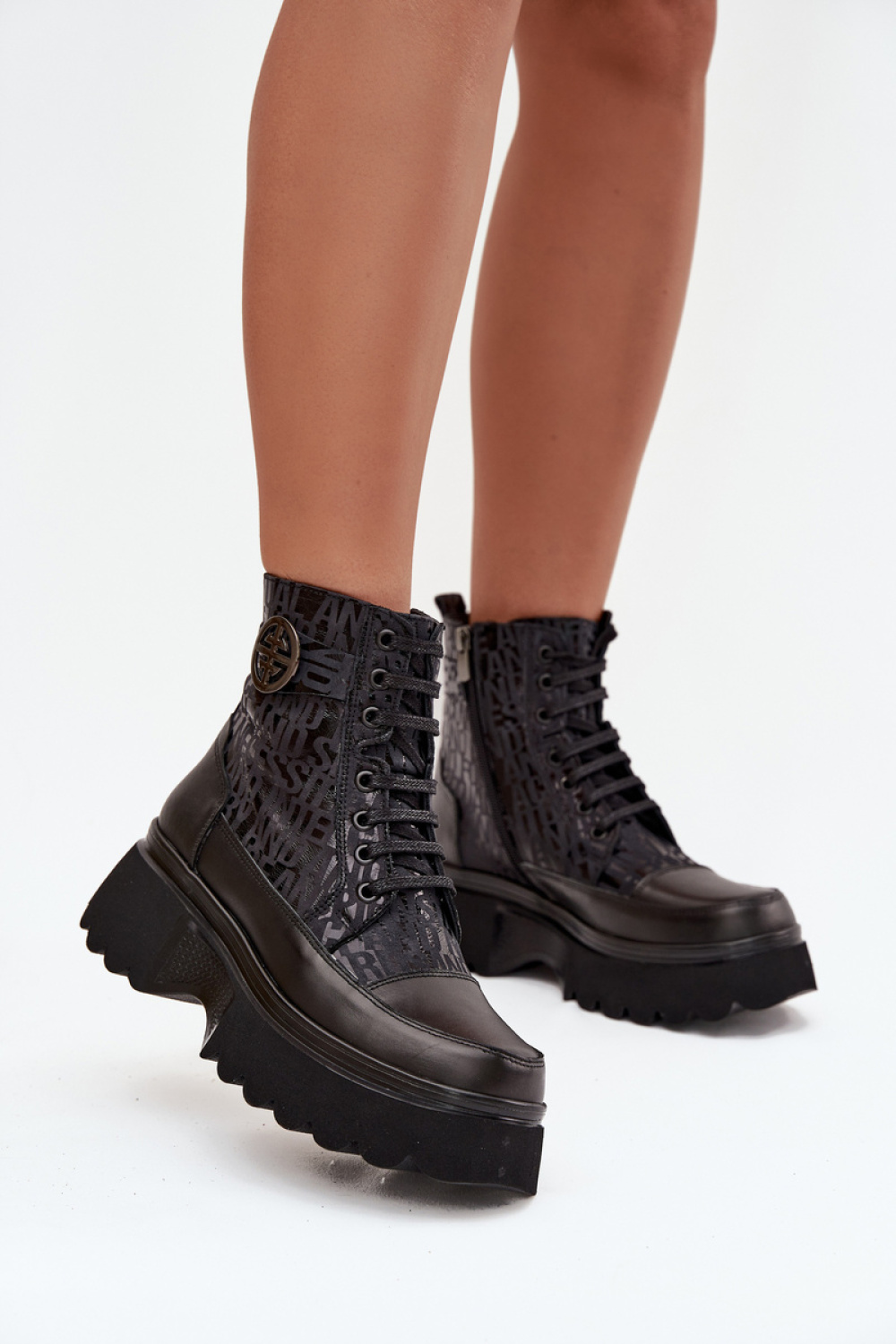 1107453 Boots model 222518 Step in style