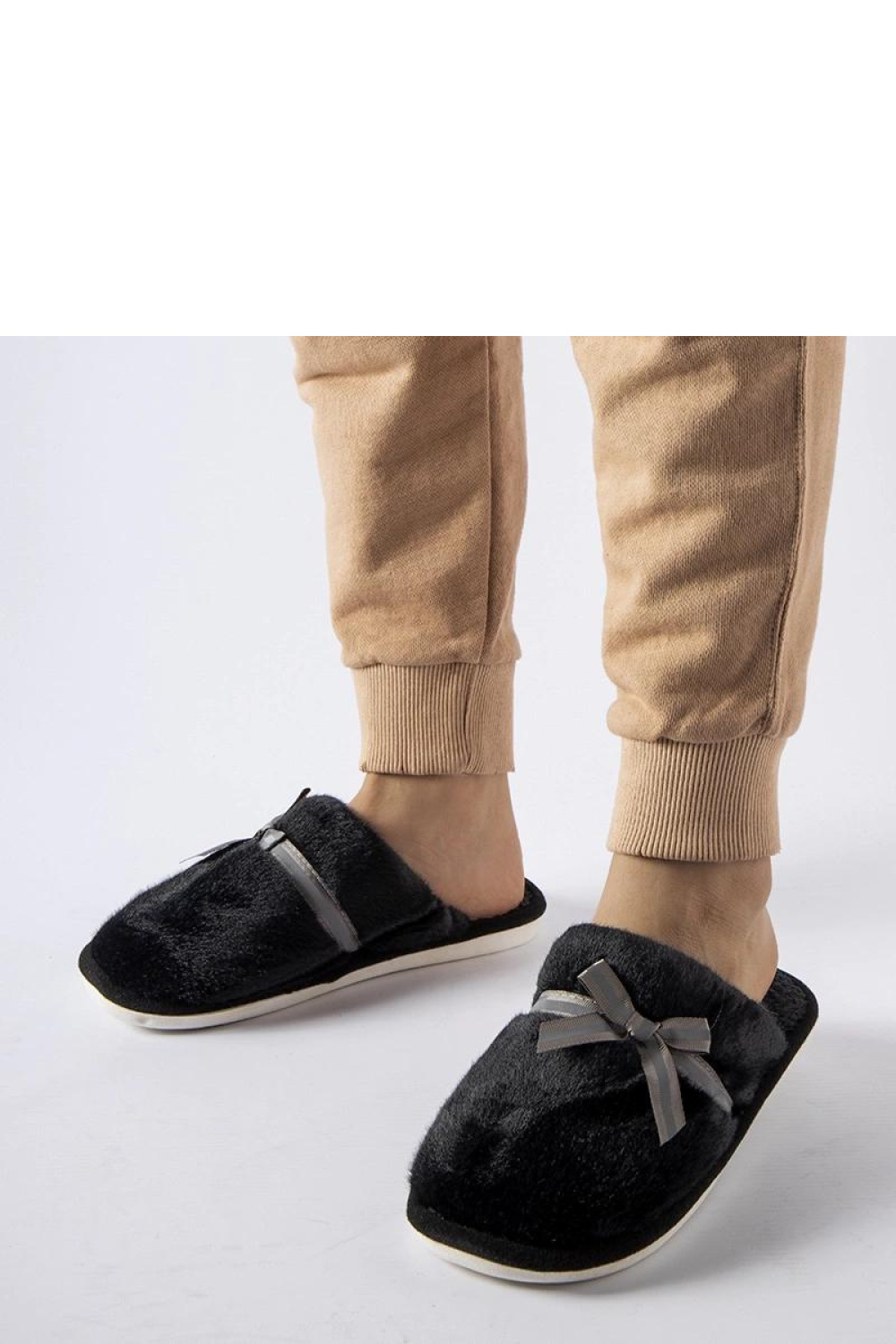 1109721 Slippers model 223125 Solea