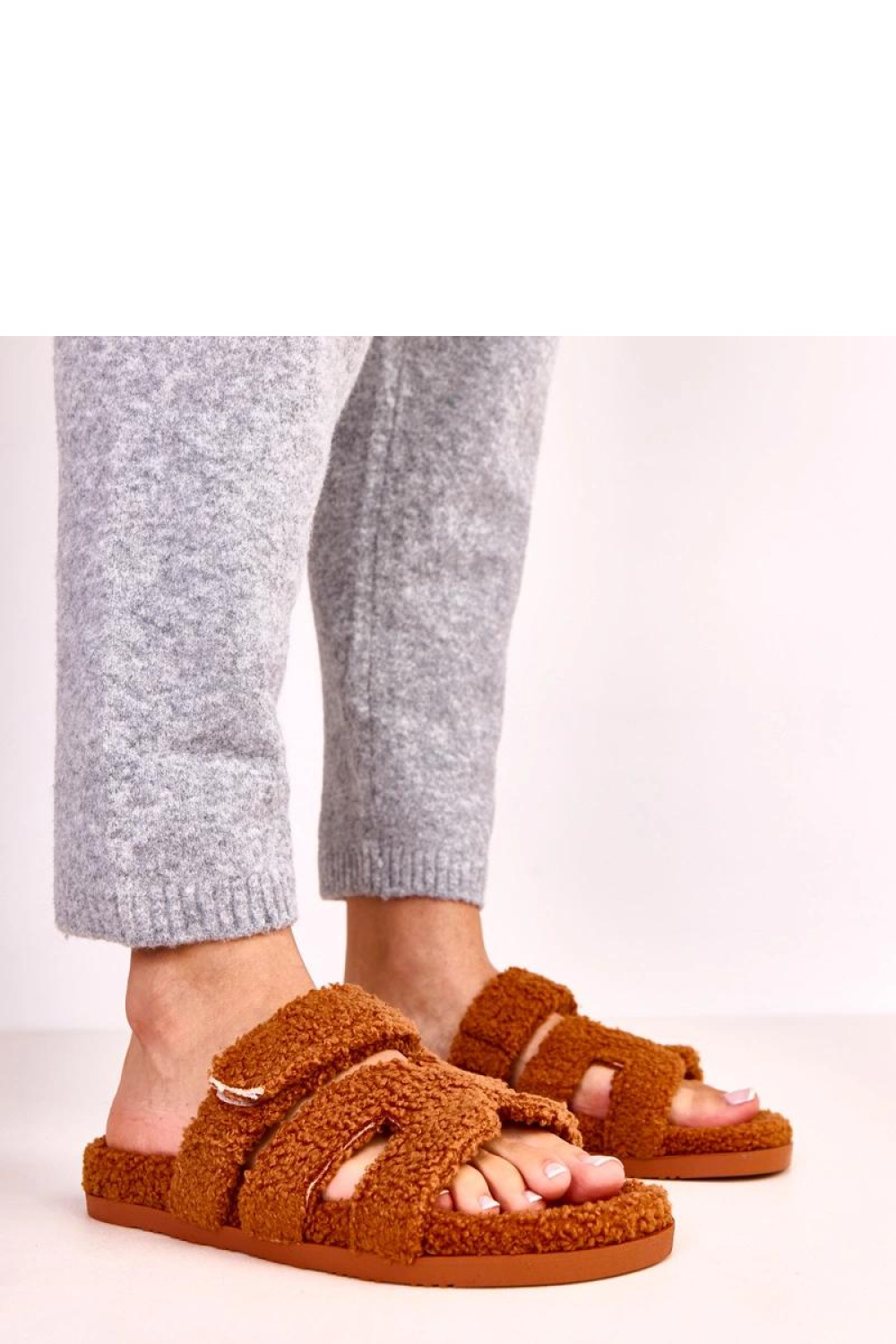 1109767 Slippers model 223139 Solea