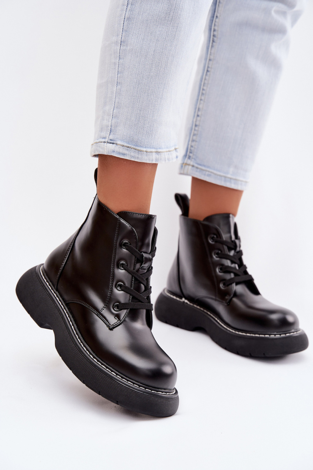 1112186 Boots model 223849 Step in style