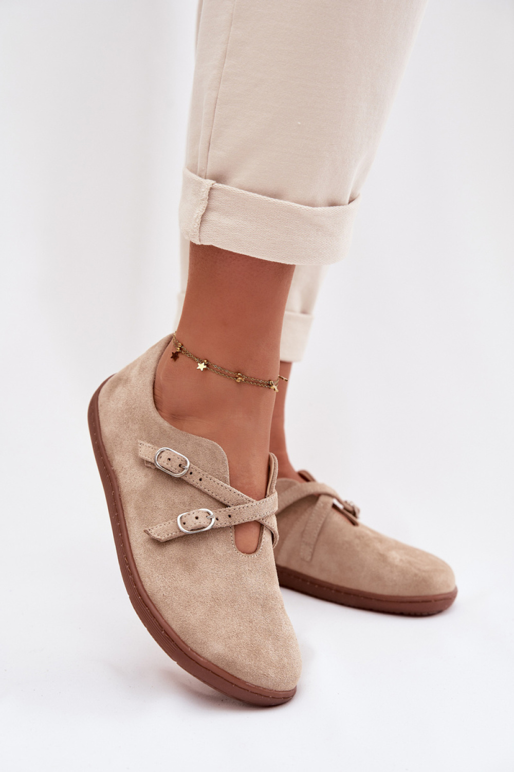 1112201 Barefoot model 223854 Step in style