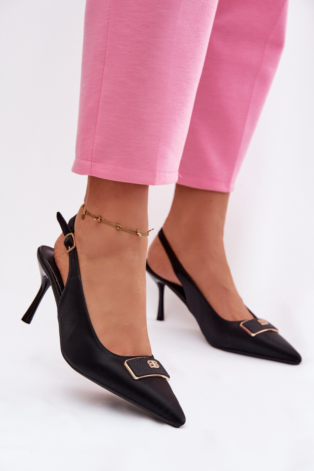 1112225 High heels model 223862 Step in style